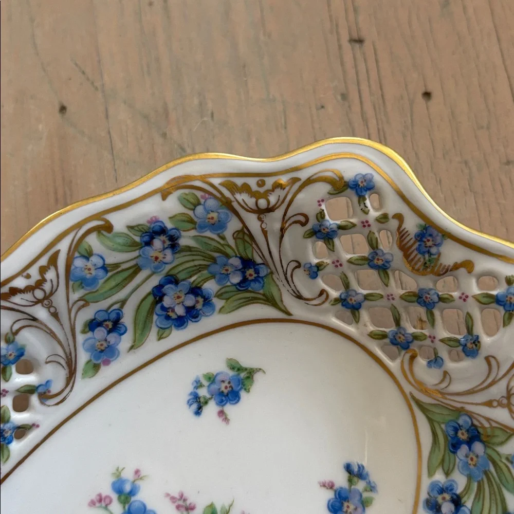 Schumann Bavaria Forget Me Not Dish